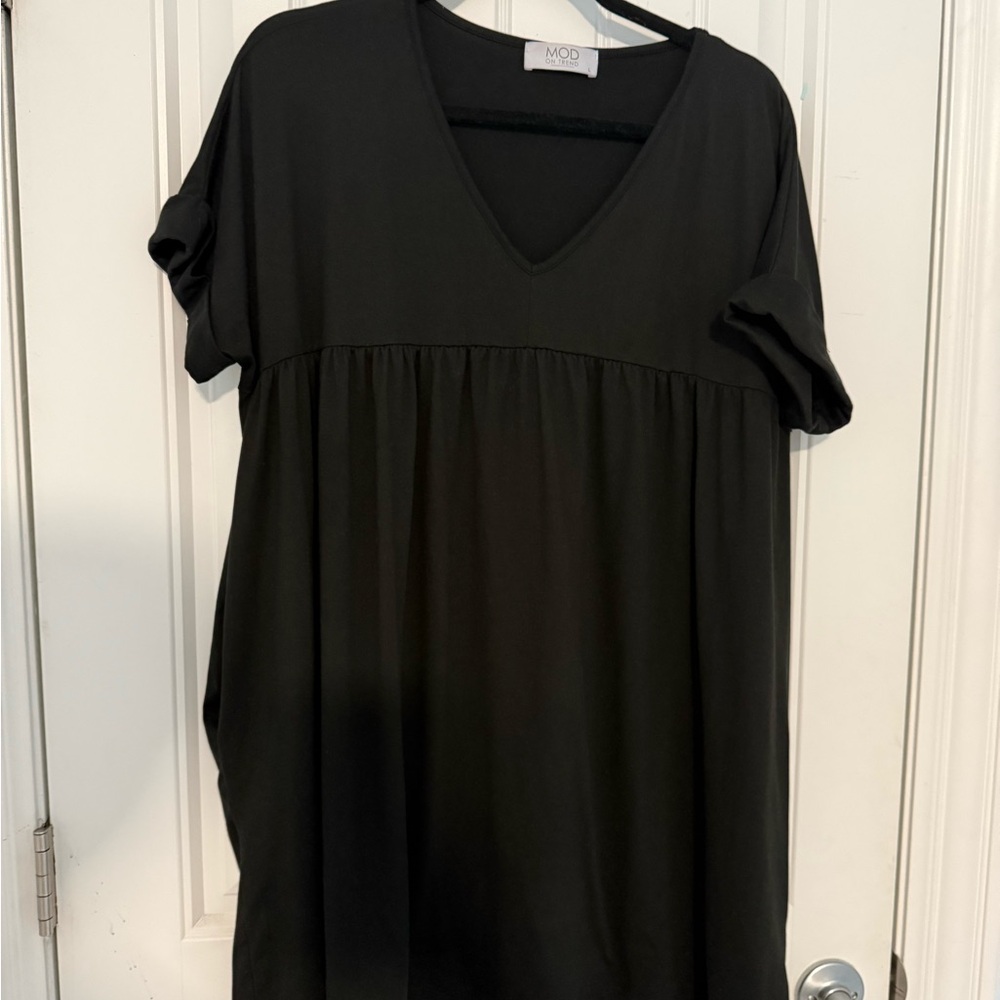 Women's Black V-Neck Dress